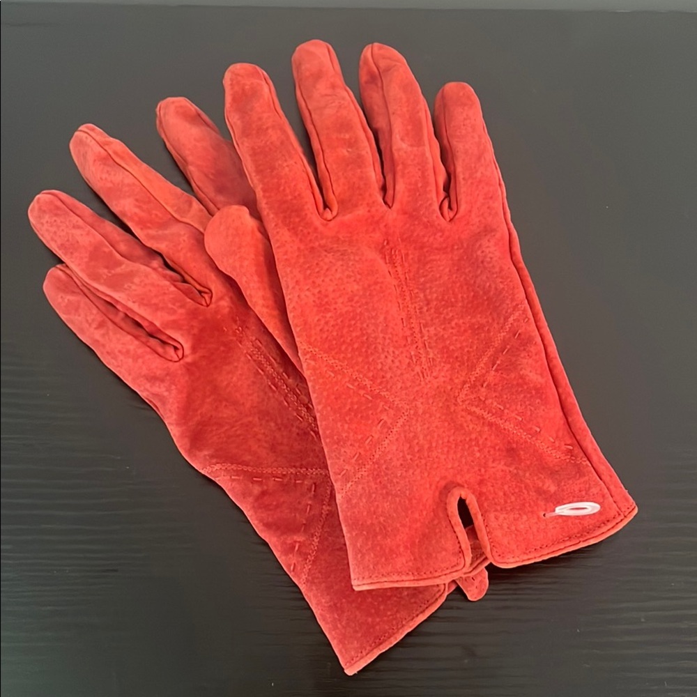 Vintage Red Pig Suede Gloves Women’s OS Classic Old Money Grandmacore Cabincore